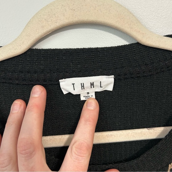 Anthropologie THML Black Floral Embroidered Blouse 3/4 Sleeve Women’s Size Small - Picture 3 of 6